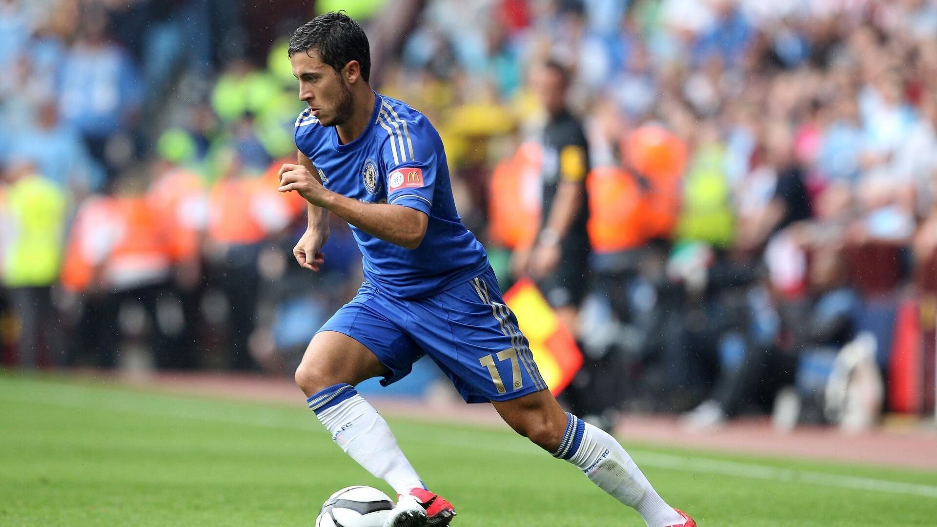 中场组织层级是否因控球比例变化而被重新定位,中场组织能力